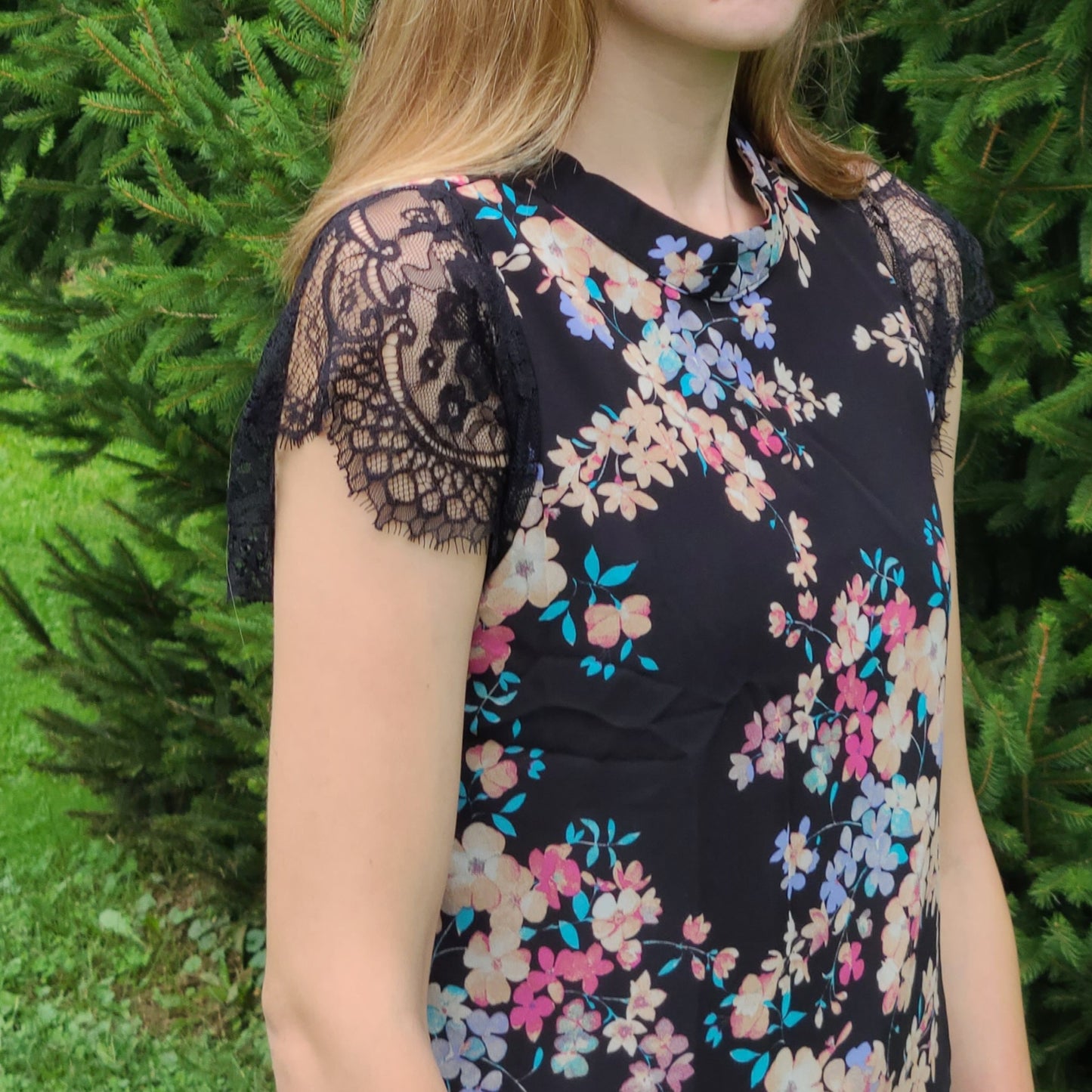 Floral Tank with Lace