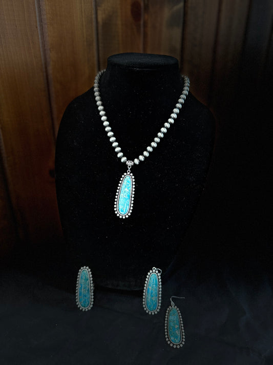 Abnormal Shape Gemstone Necklace