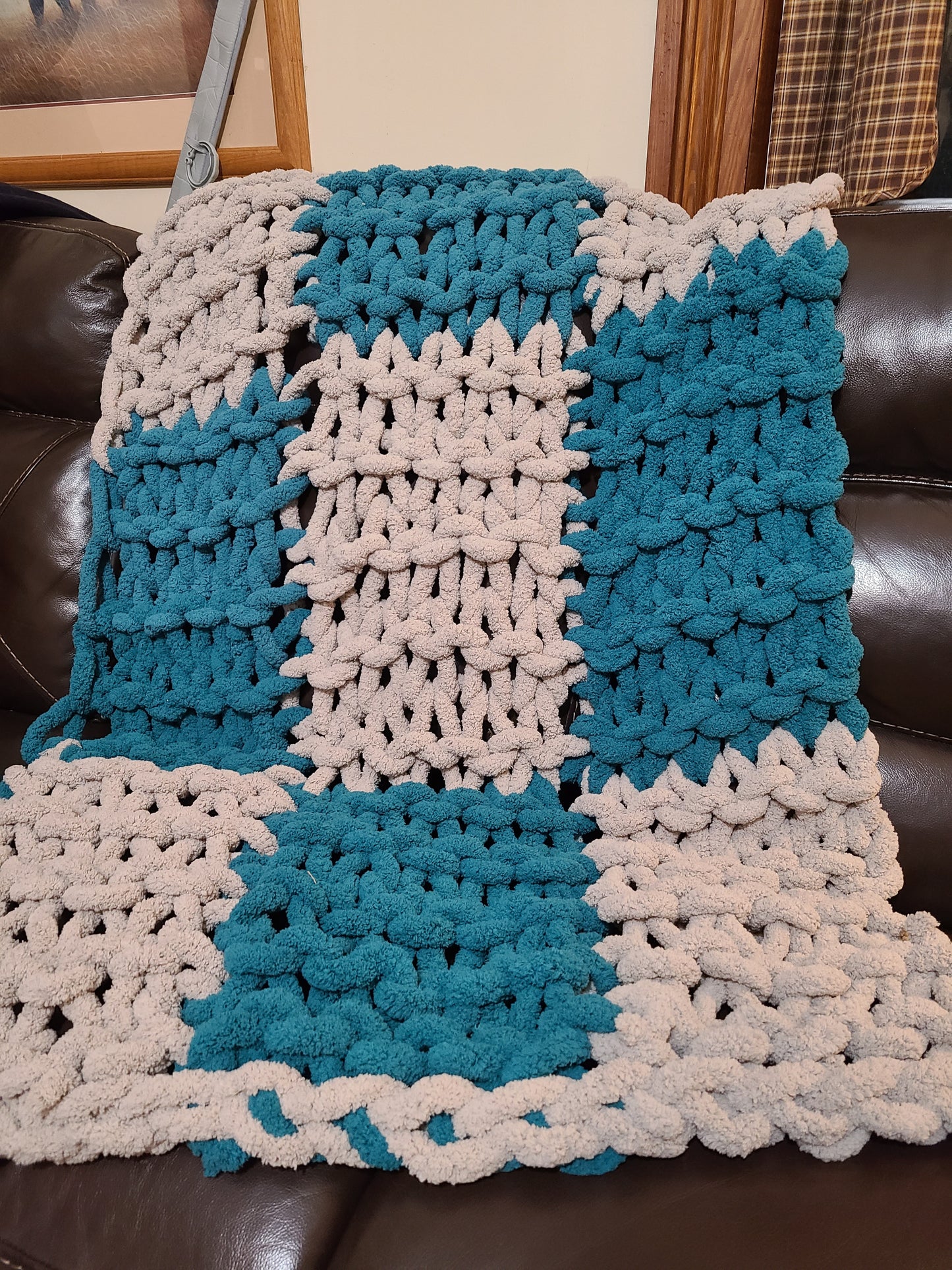 Plaid Chunky Blanket