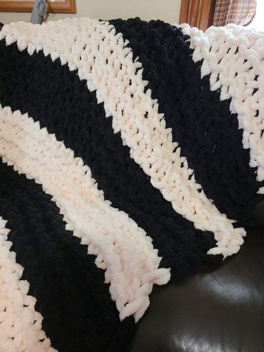 Thick Striped Chunky Blanket