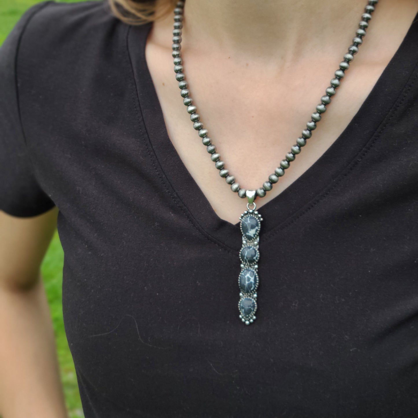 Navajo Bead Pendant Necklace with Semi Stone