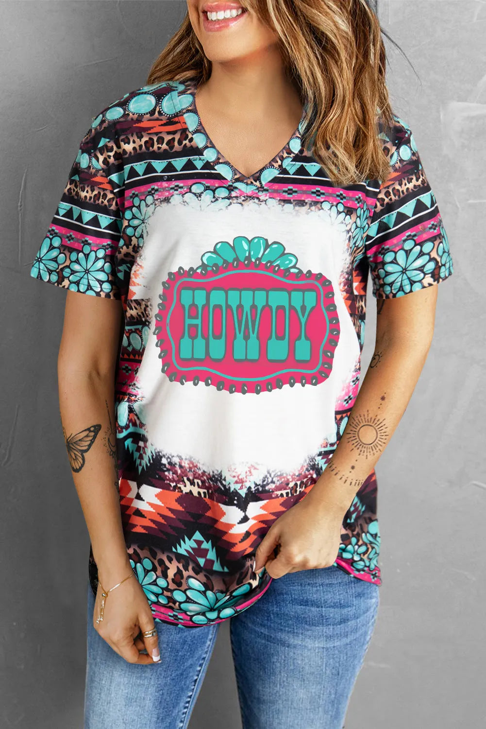 HOWDY V-Neck Short Sleeve T-Shirt